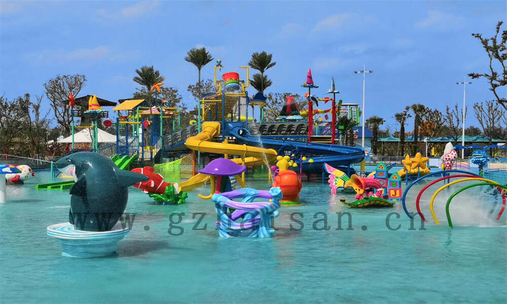 水上游乐设备制造厂家：打造欢乐水上世界