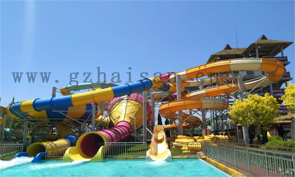 如何通过提供预约服务推动水上乐园的二次消费？