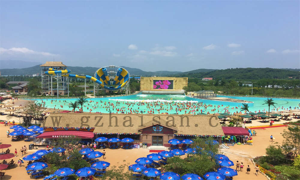 水上乐园策划时，如何考虑到家庭游客？