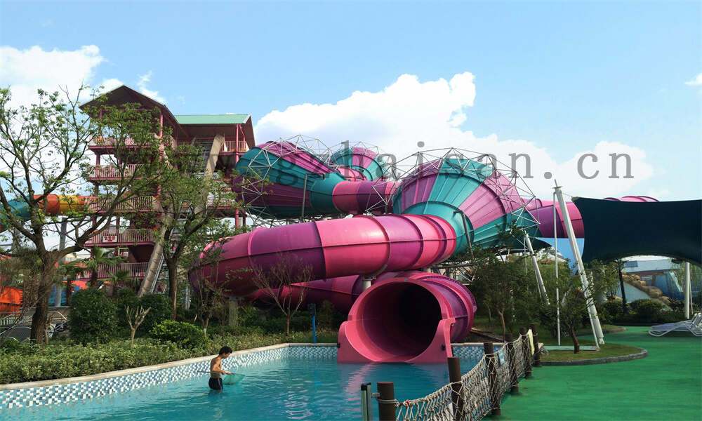 如何规划水上乐园的空气质量和通风？