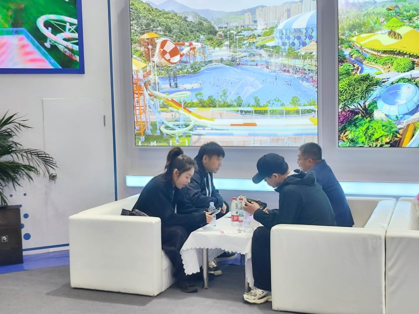 相聚郑州，引爆热潮——壹号娱乐-com游乐亮相2025中国（郑州）旅游休闲娱乐产业博览会，实力领航水上游乐新纪元！